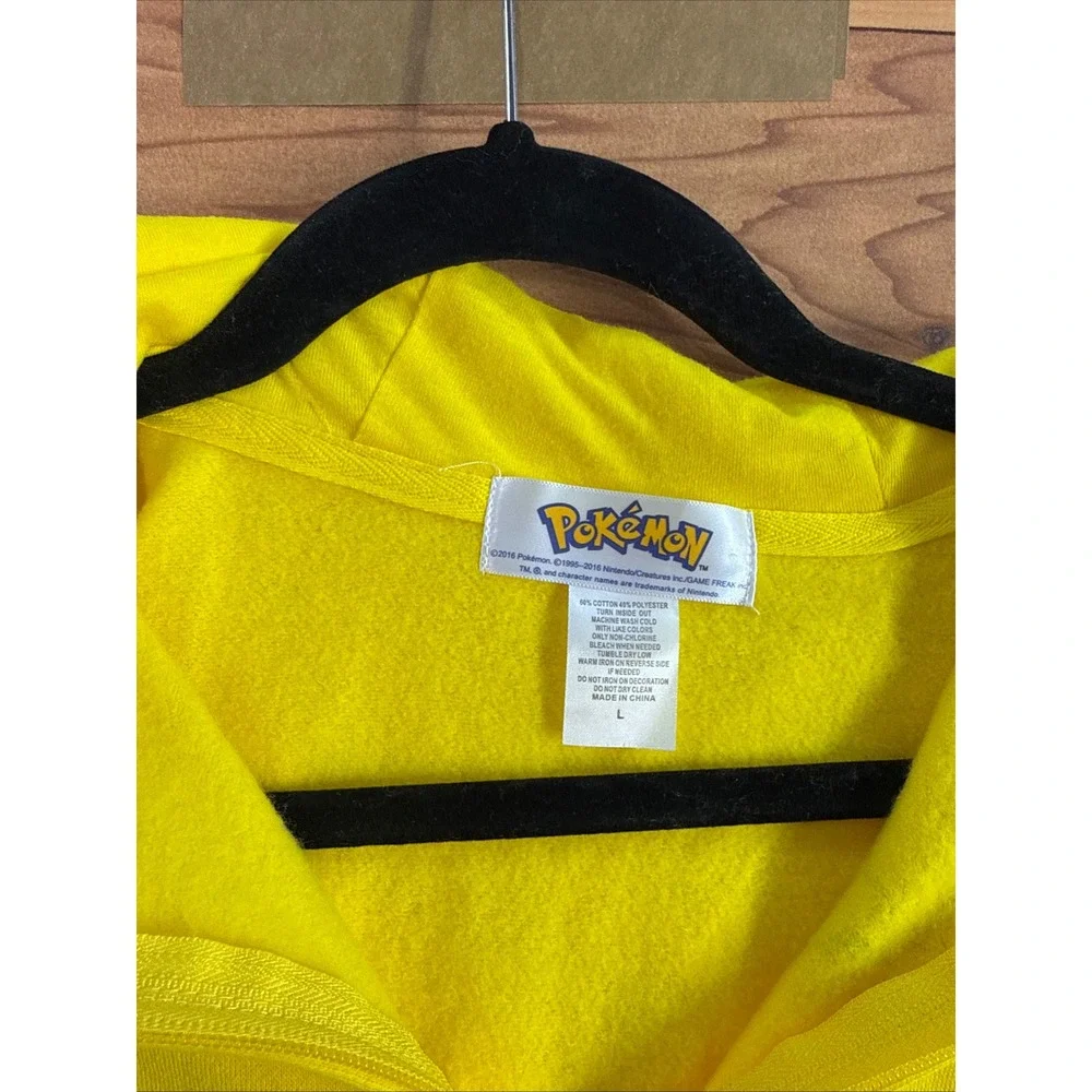 Pokemon Mens Yellow Full Zip Logo Hoodie Sweatshirt Large Nintendo 2016